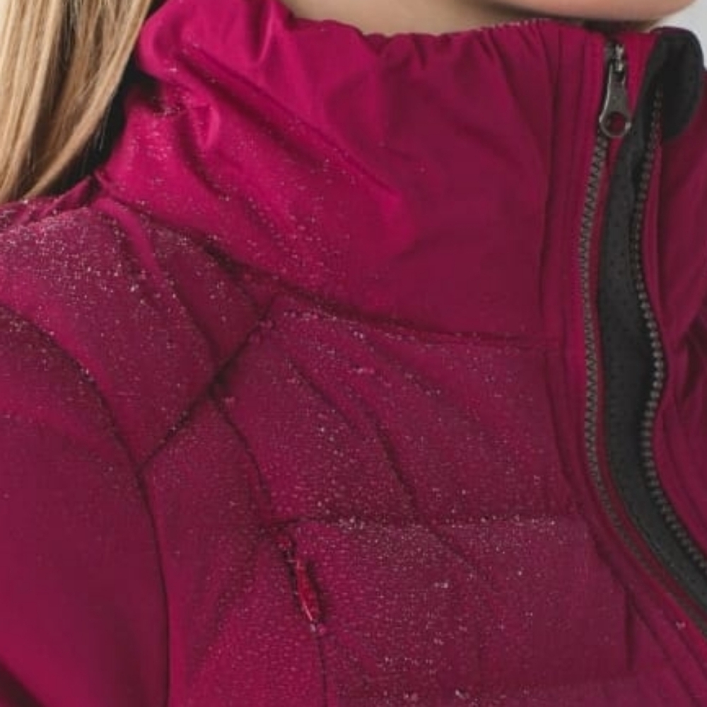 Lululemon Fluffed Up Down Puffer Jacket In Berry Rumble / Rumble Bordeux Drama - Picture 3 of 11